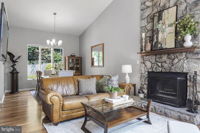 129 FAIRFAX ST, Warrenton, VA 20186