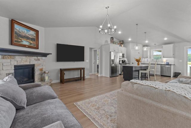 1756 RED OAK STREET, Green Bay, WI 54313