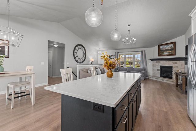 1756 RED OAK STREET, Green Bay, WI 54313
