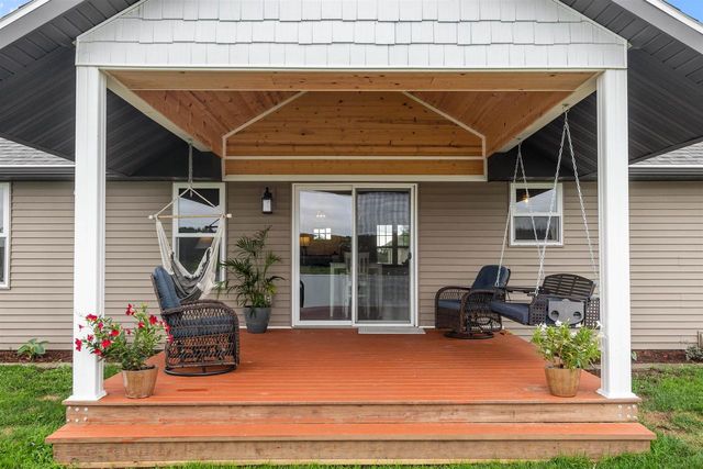 1756 RED OAK STREET, Green Bay, WI 54313
