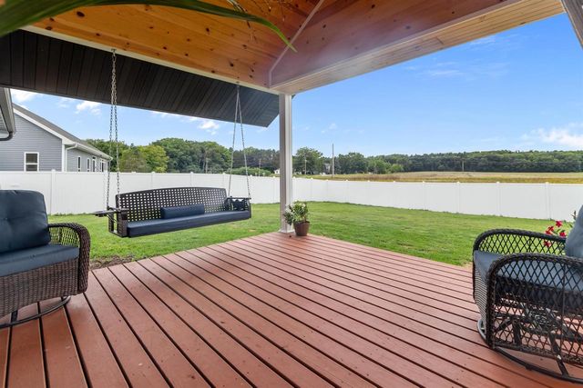 1756 RED OAK STREET, Green Bay, WI 54313