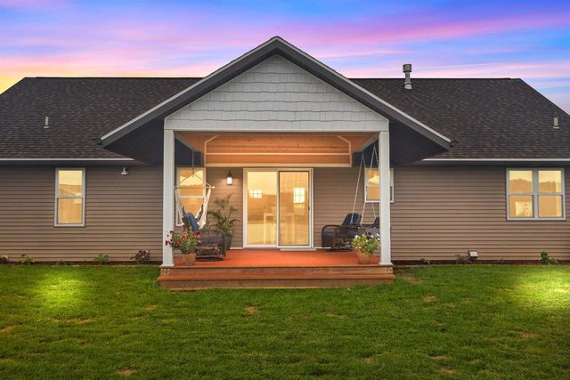 1756 RED OAK STREET, Green Bay, WI 54313