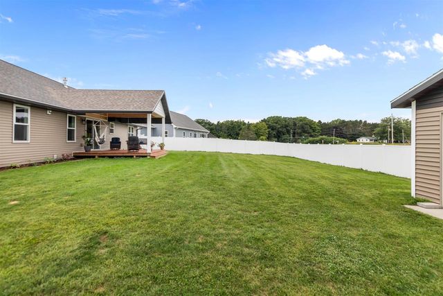 1756 RED OAK STREET, Green Bay, WI 54313