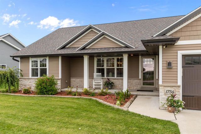 1756 RED OAK STREET, Green Bay, WI 54313