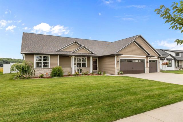 1756 RED OAK STREET, Green Bay, WI 54313