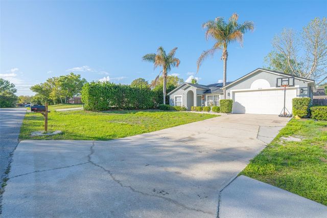 562 GERALDINE DRIVE, Deltona, FL 32725