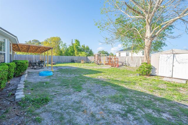 562 GERALDINE DRIVE, Deltona, FL 32725