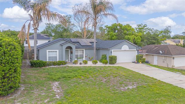 562 GERALDINE DRIVE, Deltona, FL 32725