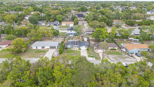 562 GERALDINE DRIVE, Deltona, FL 32725