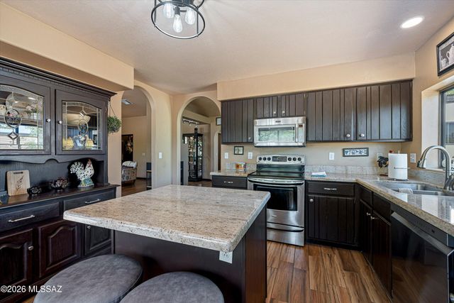 1300 N Reta Drive, Vail, AZ 85641