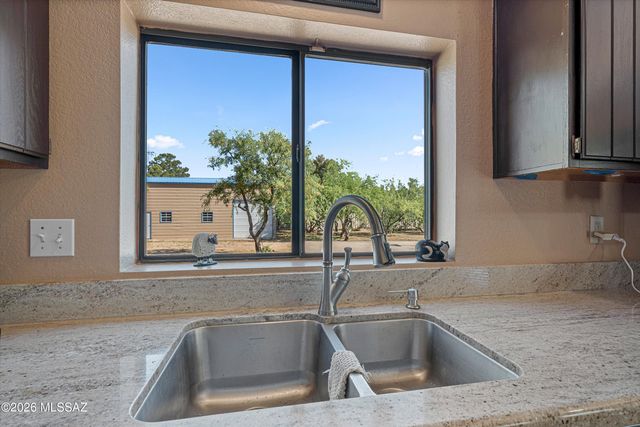 1300 N Reta Drive, Vail, AZ 85641