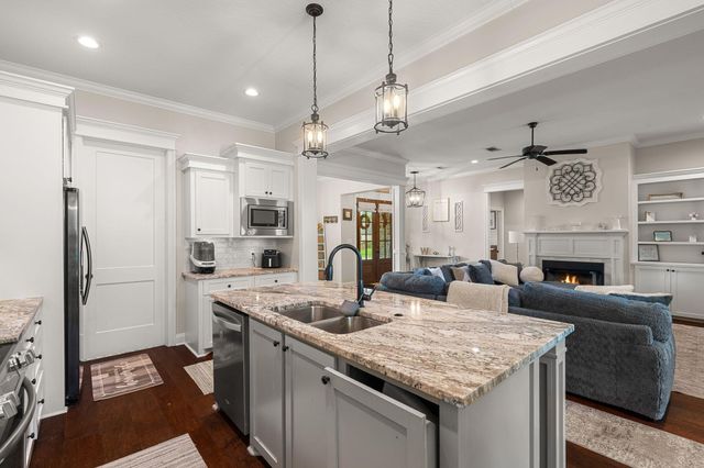 56 Carlsbad, Hattiesburg, MS 39402
