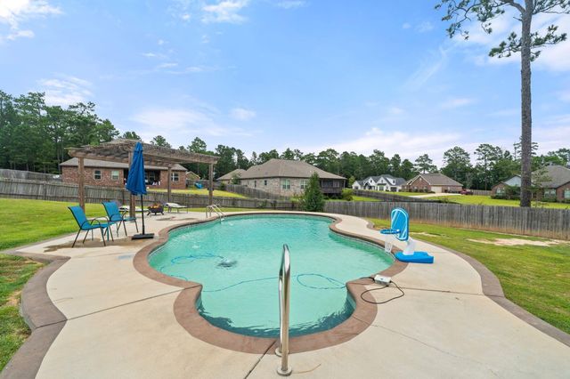 56 Carlsbad, Hattiesburg, MS 39402