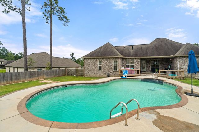 56 Carlsbad, Hattiesburg, MS 39402