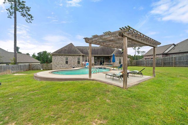 56 Carlsbad, Hattiesburg, MS 39402