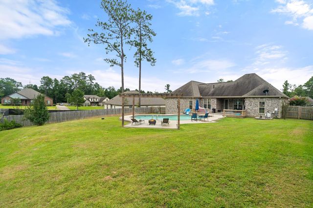 56 Carlsbad, Hattiesburg, MS 39402