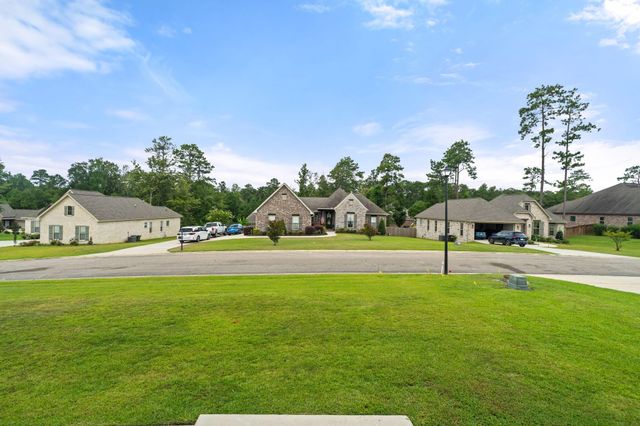 56 Carlsbad, Hattiesburg, MS 39402