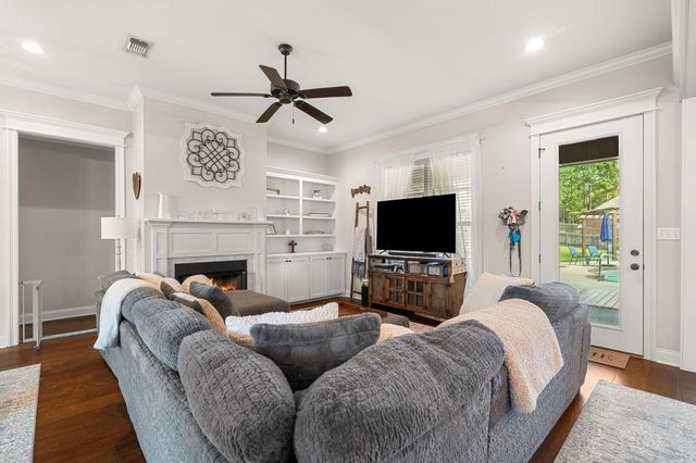 56 Carlsbad, Hattiesburg, MS 39402