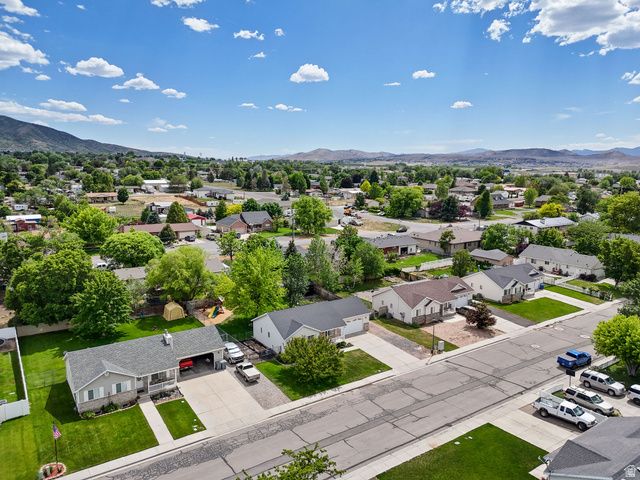 143 W 450 N, Santaquin, UT 84655