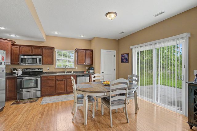 5303 PEBBLE BEACH DR, Columbia, MO 65201