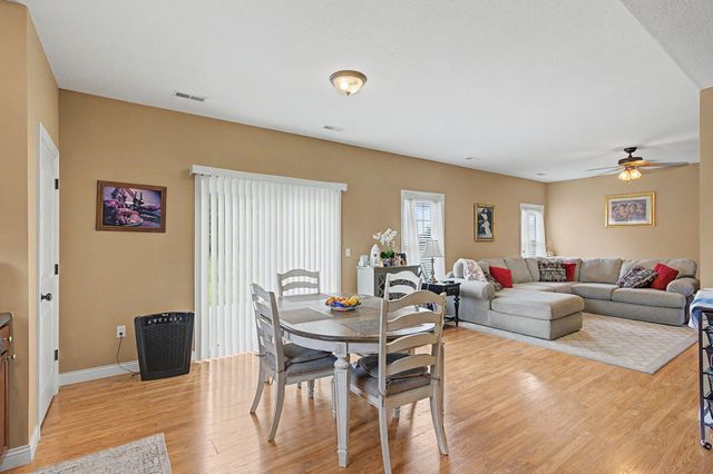 5303 PEBBLE BEACH DR, Columbia, MO 65201