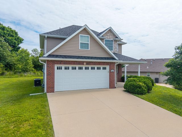 5303 PEBBLE BEACH DR, Columbia, MO 65201