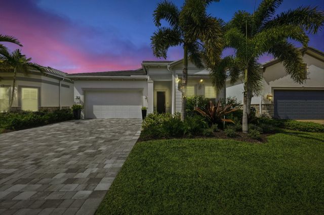 10332 Northbrook Circle, Palm Beach Gardens, FL 33412