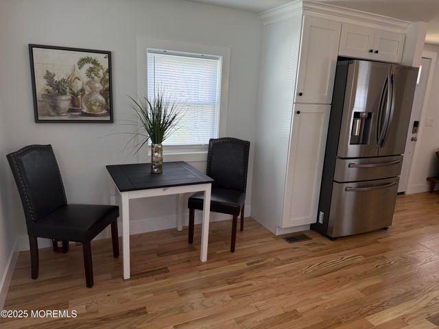 19 Shorehaven Park, Hazlet, NJ 07730