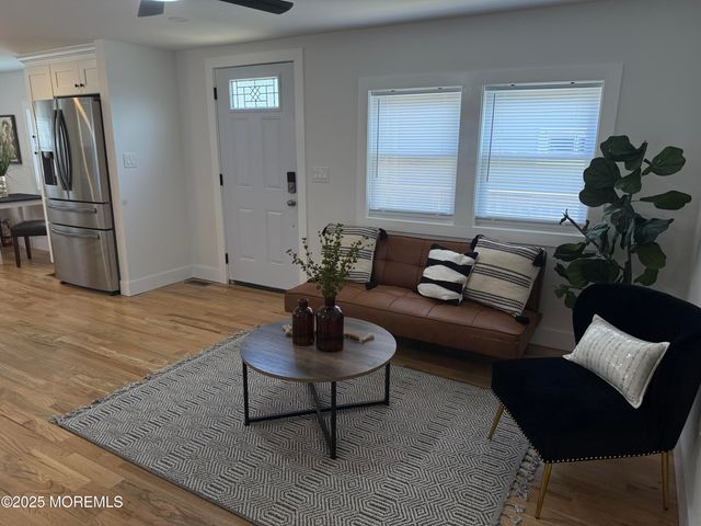 19 Shorehaven Park, Hazlet, NJ 07730