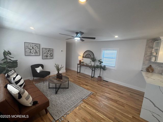 19 Shorehaven Park, Hazlet, NJ 07730