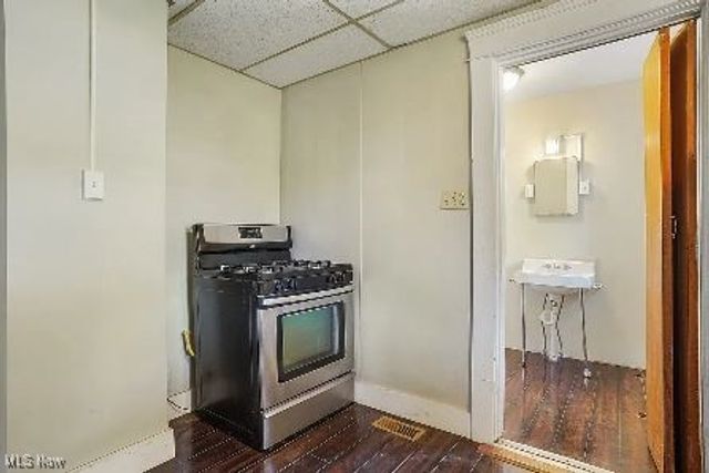 1093 Wyley Avenue, Akron, OH 44306