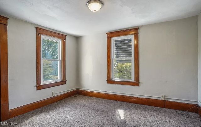 1093 Wyley Avenue, Akron, OH 44306