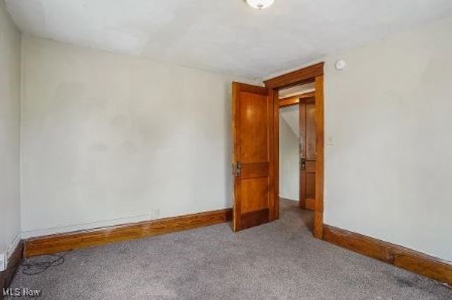 1093 Wyley Avenue, Akron, OH 44306