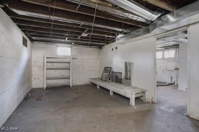 1093 Wyley Avenue, Akron, OH 44306