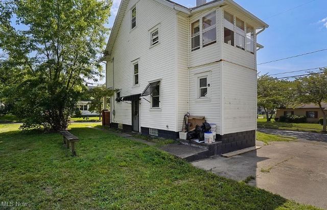 1093 Wyley Avenue, Akron, OH 44306