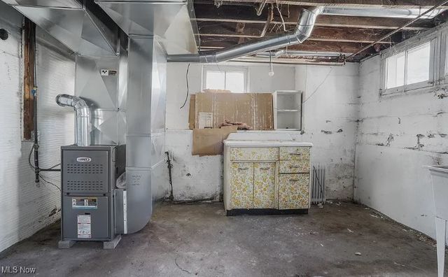 1093 Wyley Avenue, Akron, OH 44306