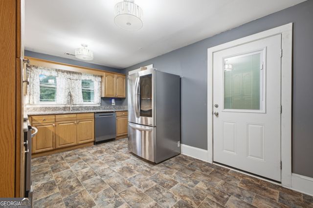 38 Nelson Street, Silver Creek, GA 30173