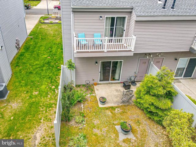 51 HARBOR DR, Hammonton, NJ 08037