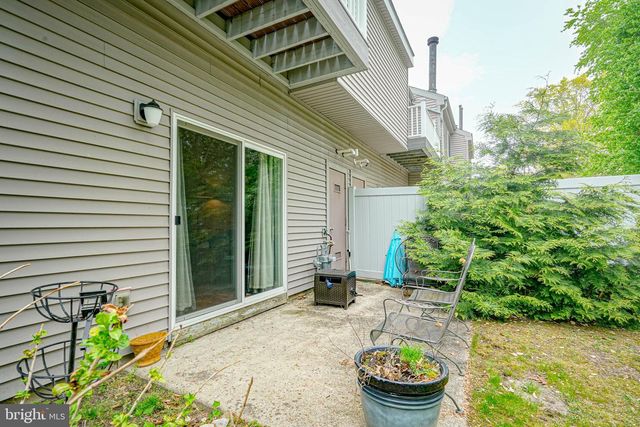 51 HARBOR DR, Hammonton, NJ 08037