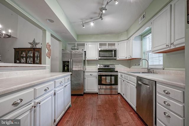 51 HARBOR DR, Hammonton, NJ 08037