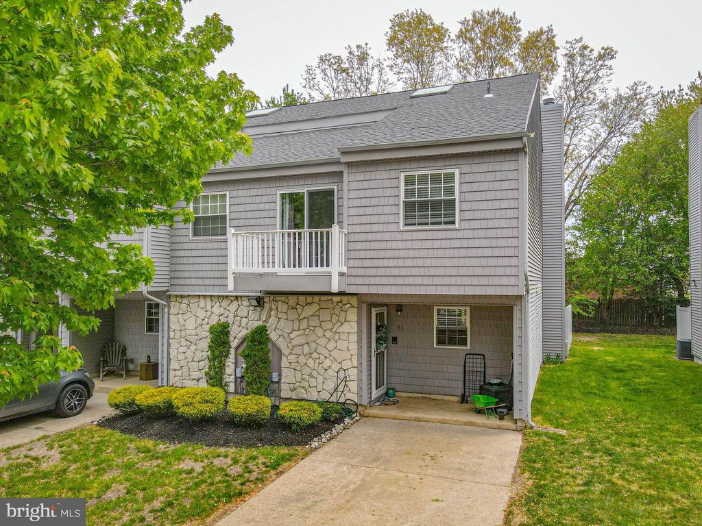 51 HARBOR DR, Hammonton, NJ 08037