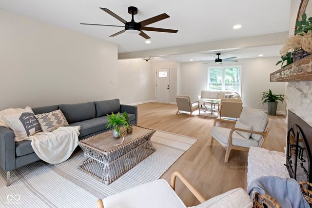 11830 N Gray Road N, Carmel, IN 46033