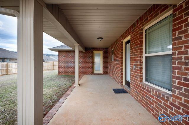 318 Dovington Drive, Huntsville, AL 35806