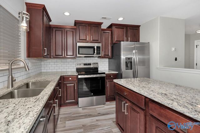 318 Dovington Drive, Huntsville, AL 35806