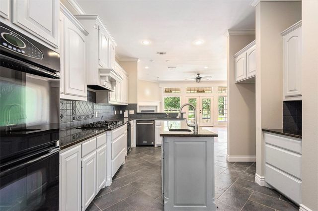 119 Sugartree Circle, Lipan, TX 76462