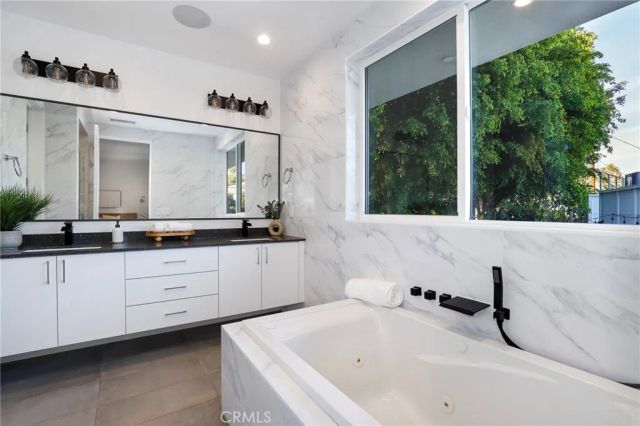 2309 Cove Avenue, Los Angeles, CA 90039