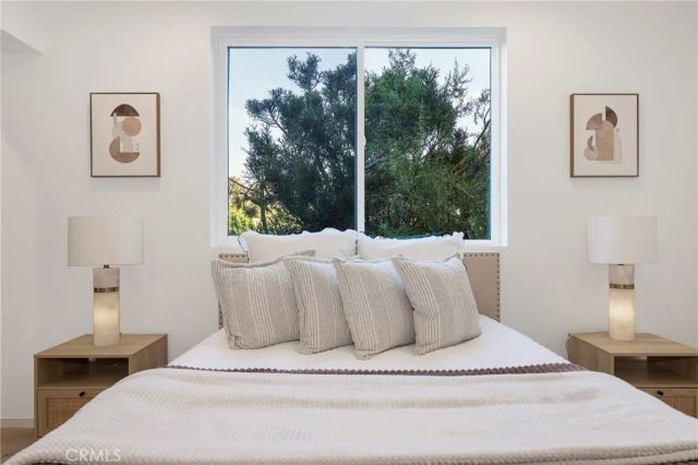 2309 Cove Avenue, Los Angeles, CA 90039