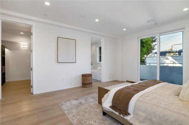 2309 Cove Avenue, Los Angeles, CA 90039