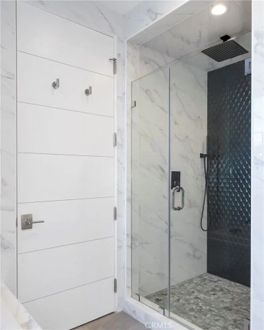 2309 Cove Avenue, Los Angeles, CA 90039