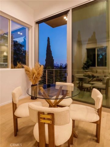 2309 Cove Avenue, Los Angeles, CA 90039